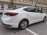 Hyundai Elantra-9