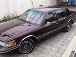 Lincoln Town Car-2