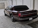 Lincoln Town Car-8