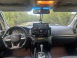 Toyota Land Cruiser-21