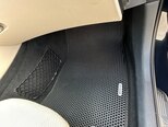 Mercedes E 300-13
