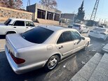 Mercedes E 320-7