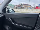 Tesla Model Y-7