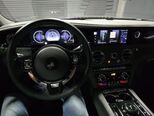 Rolls-Royce Spectre-10
