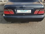 Mercedes E 240-4