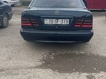 Mercedes E 220-12