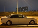Mercedes E 220-4