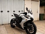Honda CBR650R-11