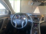 Hyundai Elantra-9
