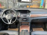 Mercedes E 350-11