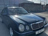 Mercedes E 230-1