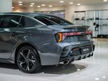 Lynk & Co 03-6