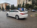 Hyundai Sonata-5