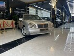 Mercedes E 220-2