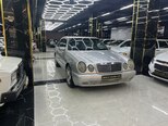 Mercedes E 220-12
