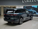 Lynk & Co 900-6