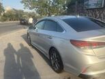 Hyundai Sonata-8