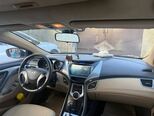Hyundai Elantra-8