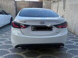 Hyundai Elantra-6