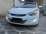 Hyundai Elantra-3