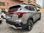 Kia Seltos-16