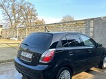 Kia Rio-10