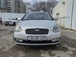 Hyundai Accent-1
