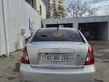 Hyundai Accent-2