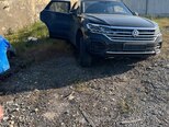 Volkswagen Touareg-1