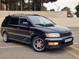 Mitsubishi Chariot-6