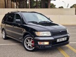 Mitsubishi Chariot-4