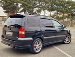 Mitsubishi Chariot-12