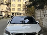 Hyundai Sonata-1