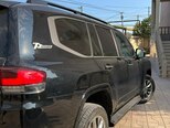 Toyota Land Cruiser-6