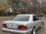 Mercedes E 320-6