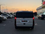 Mercedes Viano-5