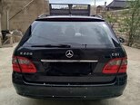 Mercedes E 220-2