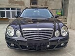 Mercedes E 220-1