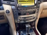 Lexus LX 570-17