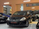 Nissan Tiida-5