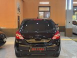 Nissan Tiida-14