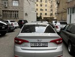 Hyundai Sonata-2