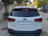 Kia Sorento-4