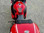 Suzuki GSX 1300 R Hayabusa-13