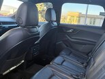 Audi Q7-12