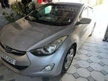 Hyundai Elantra-2