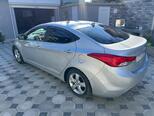 Hyundai Elantra-8