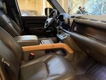 Land Rover Defender-11