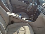 Mercedes E 220-11