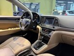 Hyundai Elantra-13